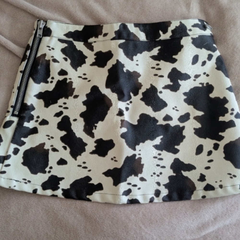 Anthropologie Resume $200 Cow Faux Leather Print Women's Skirt